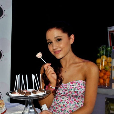 Ariana Grande cake Pops