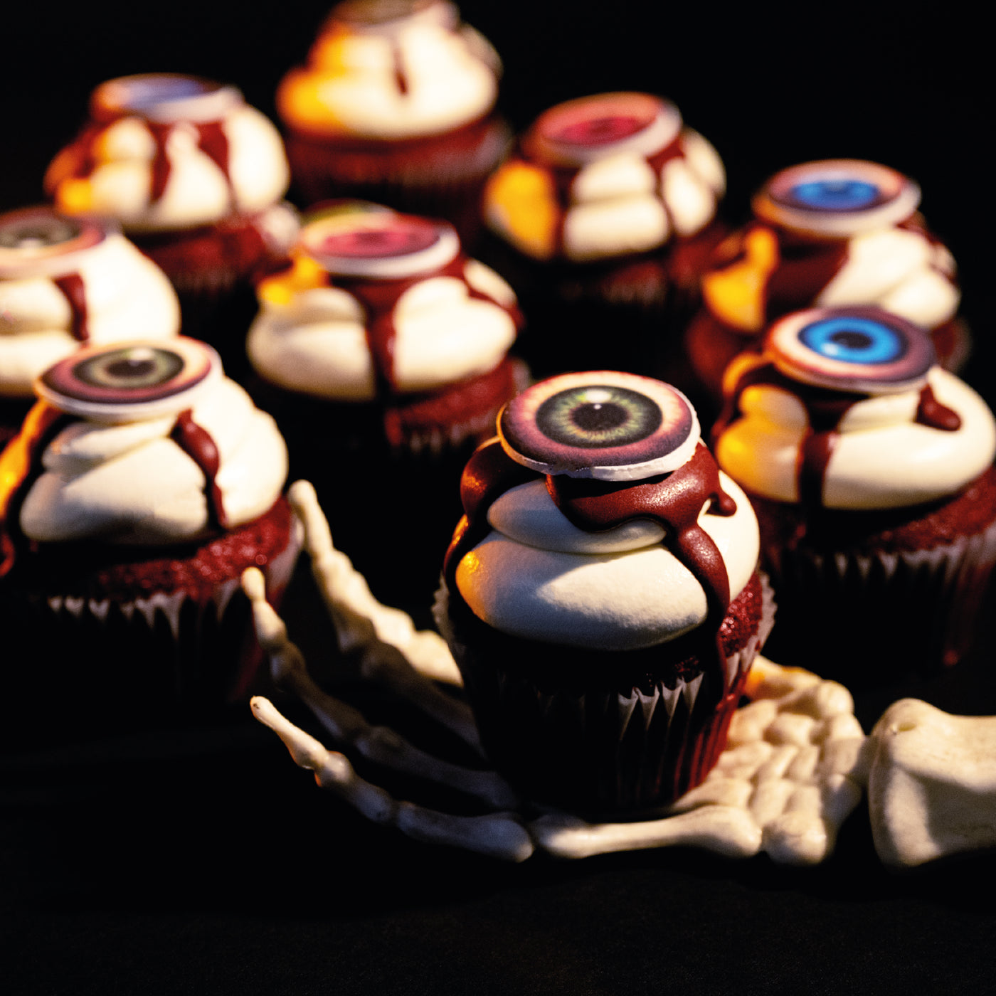 Bloody Eyeball Horror Cupcakes
