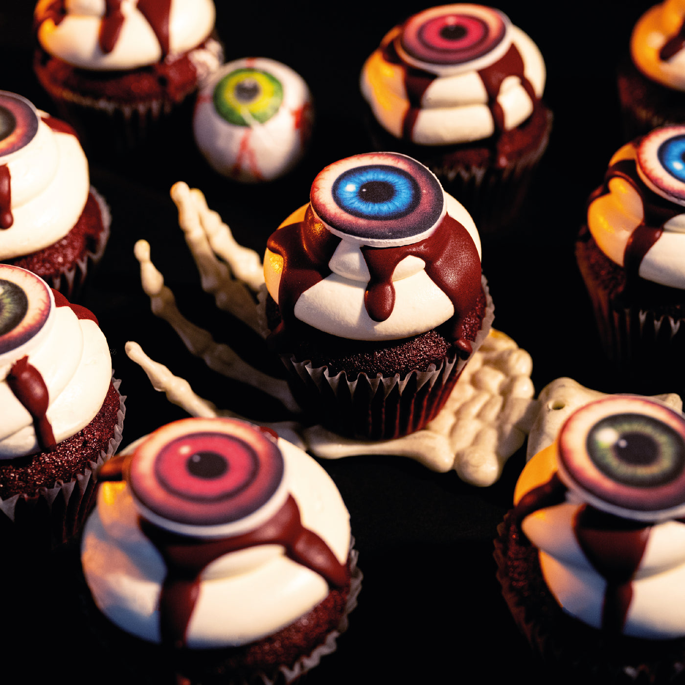 Bloody Eyeball Horror Cupcakes