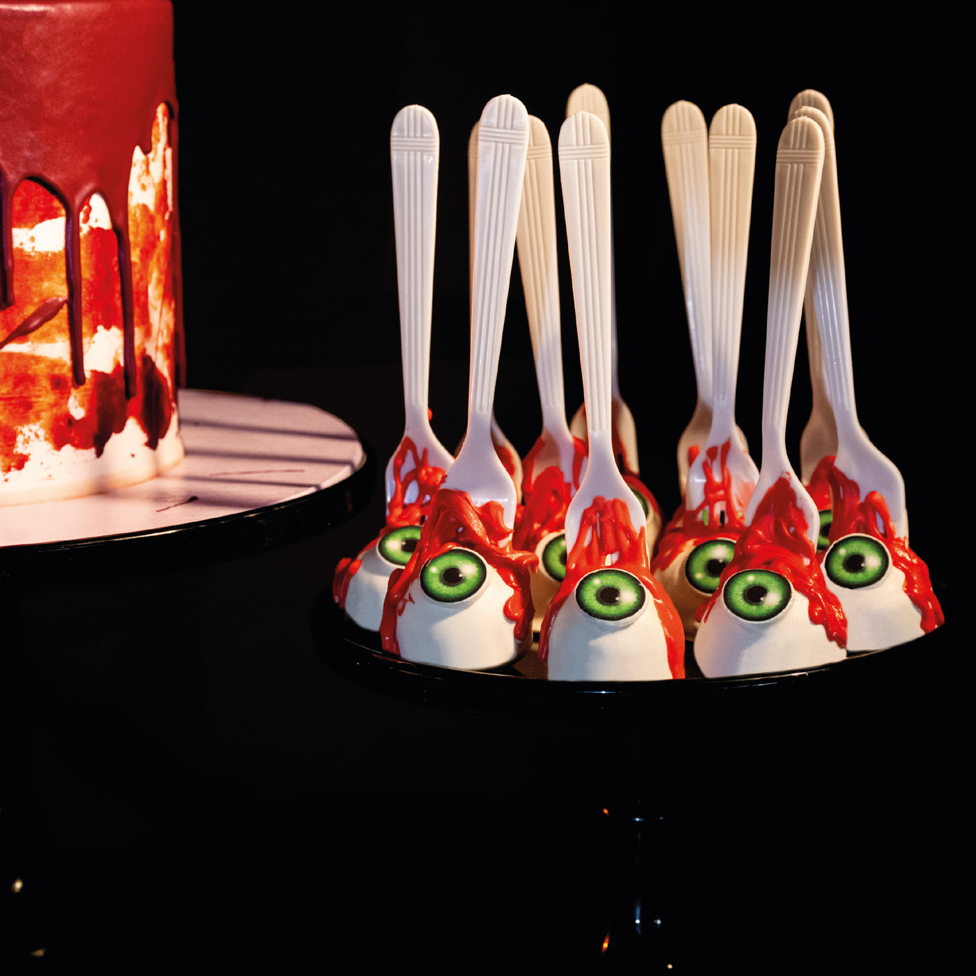 Eyeball Cake pops
