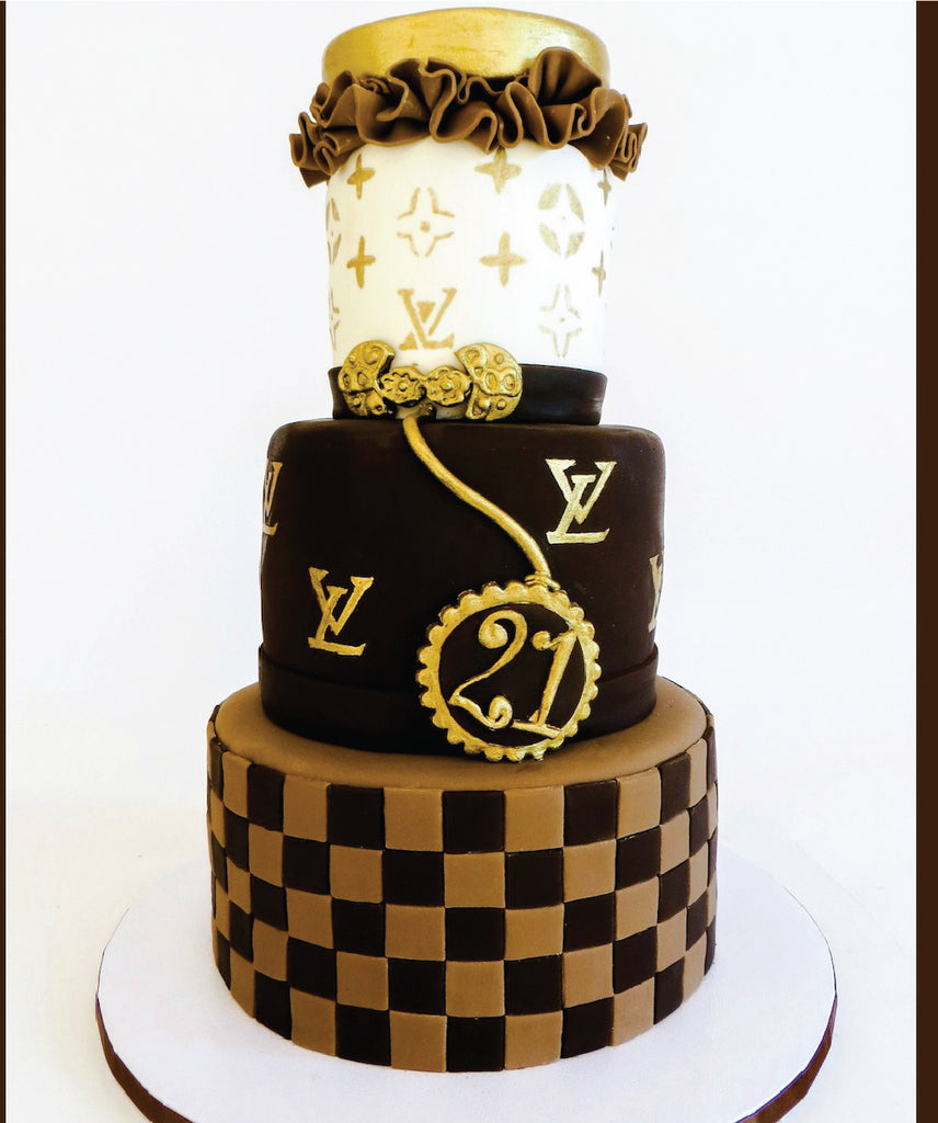 Louis Vuitton single tier cake  Louis vuitton cake, Custom cake toppers, Cake  toppers
