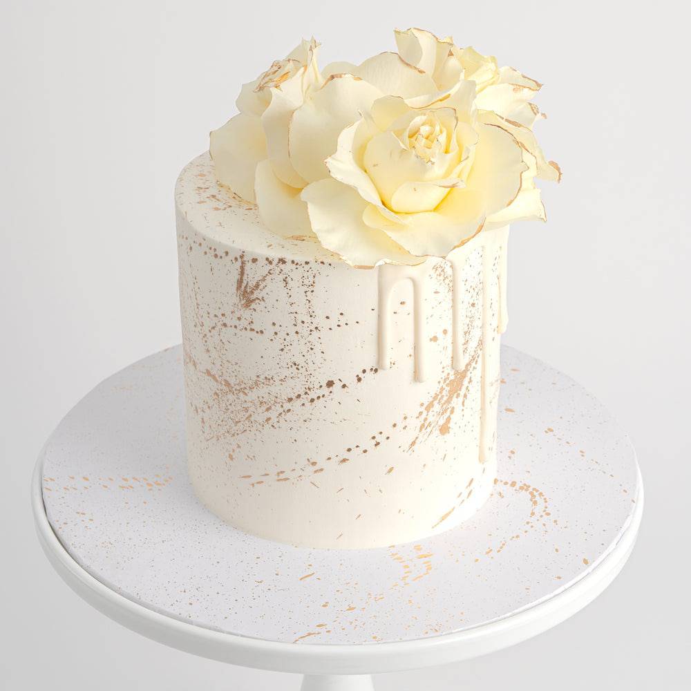 Golden Luxe Cake - Sweet E's Bake Shop