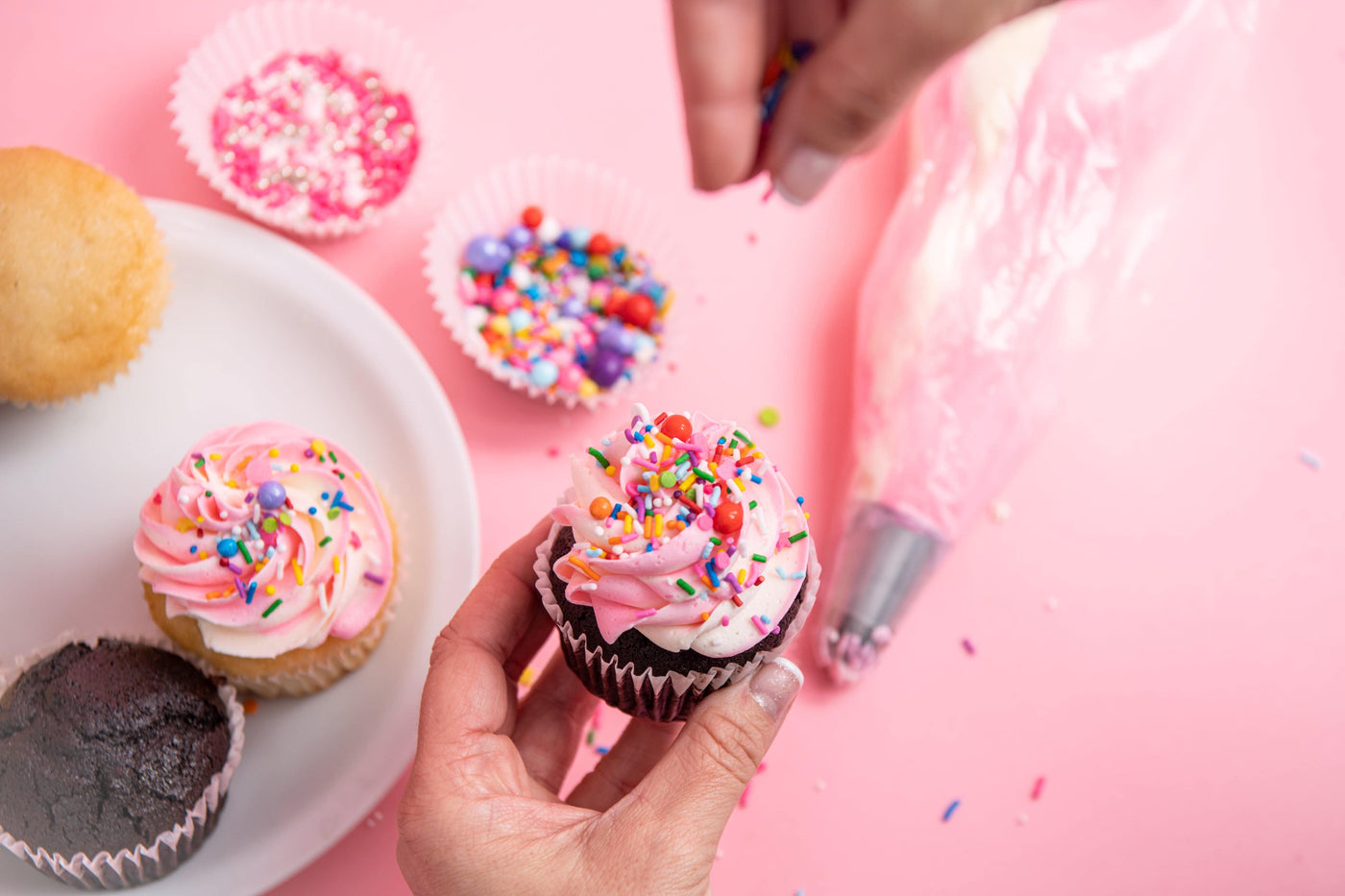 Valentine Cupcake DIY Kit - Sweet E's Bake Shop